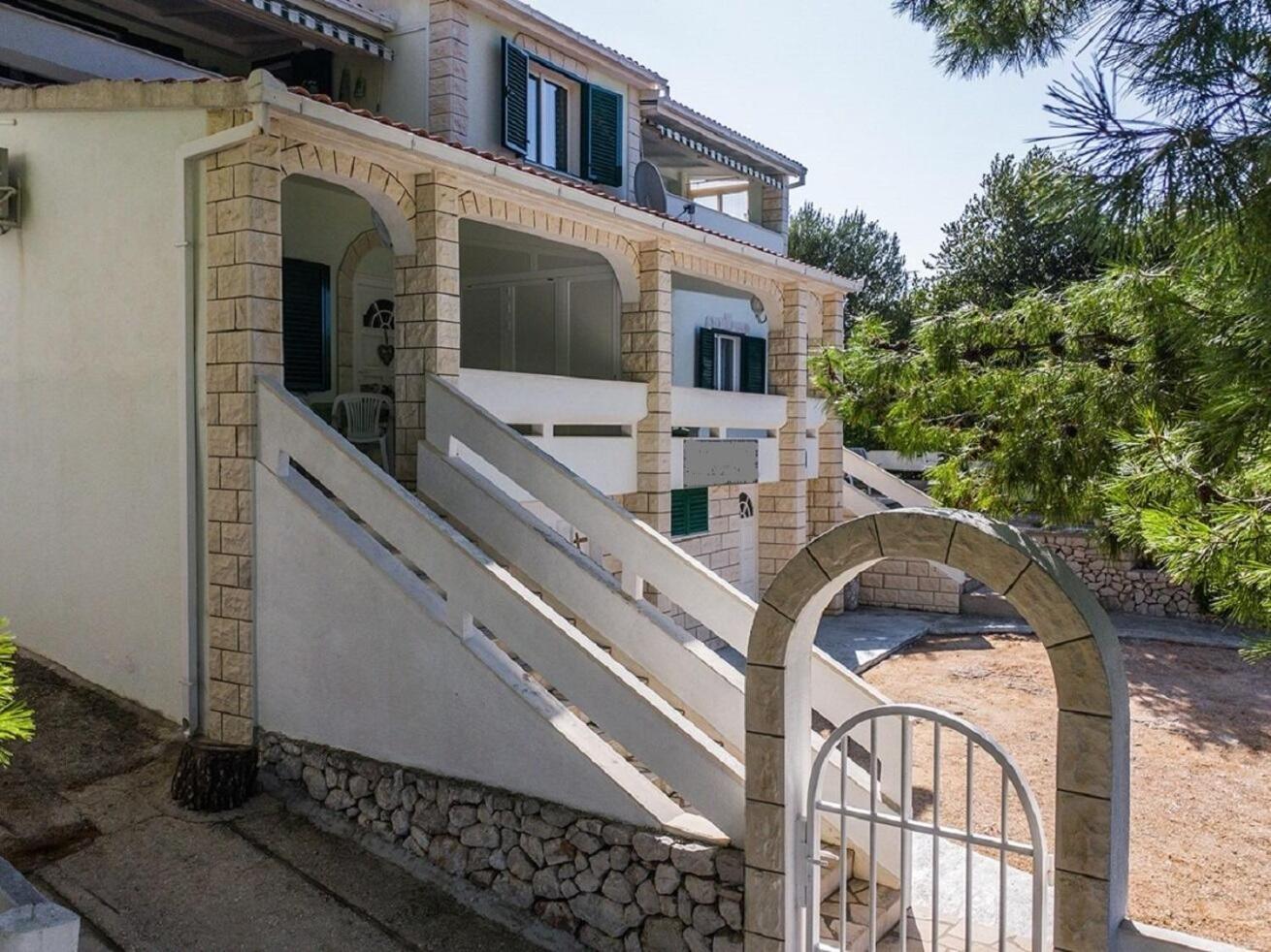 Apartments Anki Живогошче Экстерьер фото